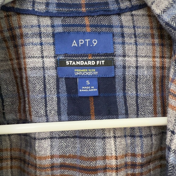 NWOT Apt. 9 Blue and Gray Plaid Women's flannel - Picture 2 of 4